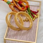 SEENA - Gold Bangles