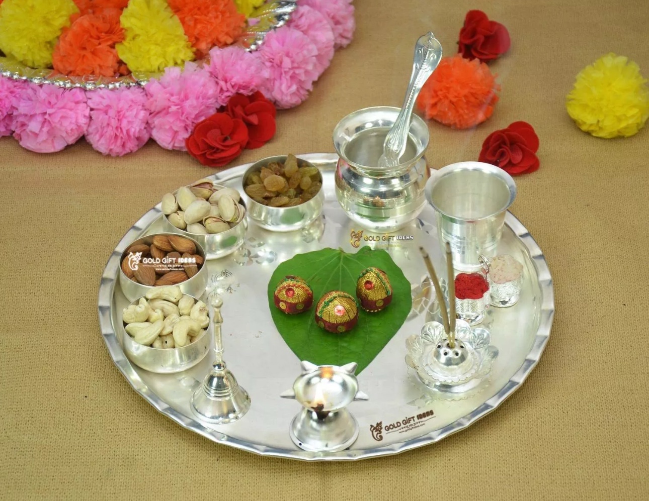 VAKTI - Puja Thali Set