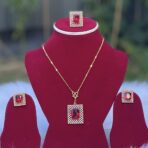SAURUBY - Ruby & American Diamond Pendant Set