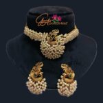 MUJOOR PEARL - Pearl Choker with Clustered in Pearls and Peacock design