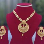 LEELA - Gold Plated Necklace/Mini Haar with matching earrings